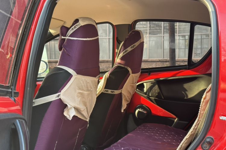 Used BYD F0 2015 1.0L AMT XuanKu Model Interior 2