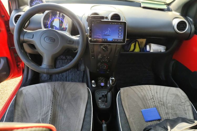 Used BYD F0 2015 1.0L AMT XuanKu Model Interior 2