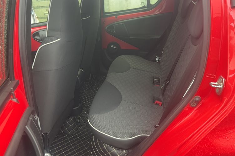 Used BYD F0 2015 1.0L AMT XuanKu Model Interior 2