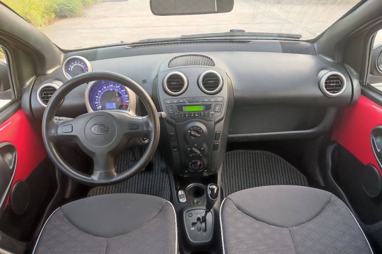 Used BYD F0 2015 1.0L AMT XuanKu Model Interior 3