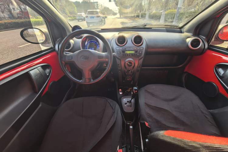 Used BYD F0 2015 1.0L AMT XuanKu Model Interior 4