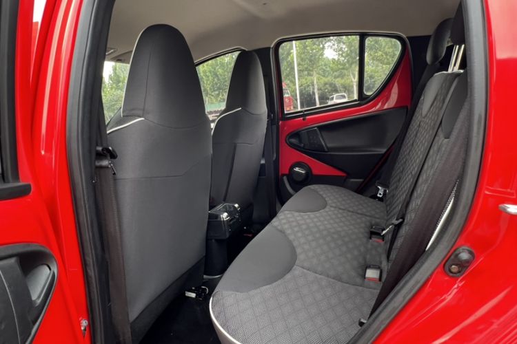 Used BYD F0 2015 1.0L AMT XuanKu Model Interior 4