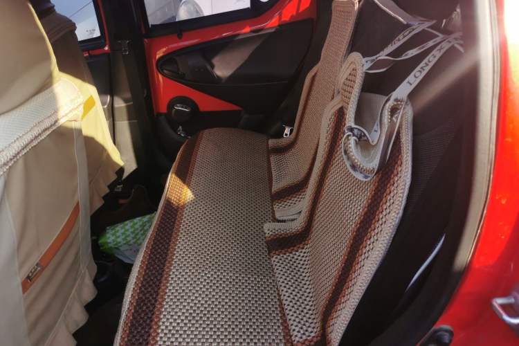 Used BYD F0 2015 1.0L AMT XuanKu Model Interior 4
