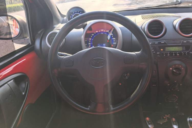 Used BYD F0 2015 1.0L AMT XuanKu Model Interior 5