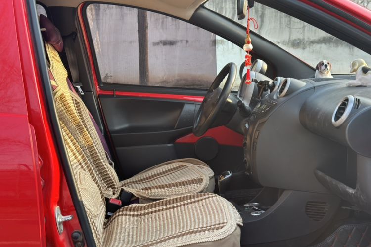 Used BYD F0 2015 1.0L AMT XuanKu Model Interior 7