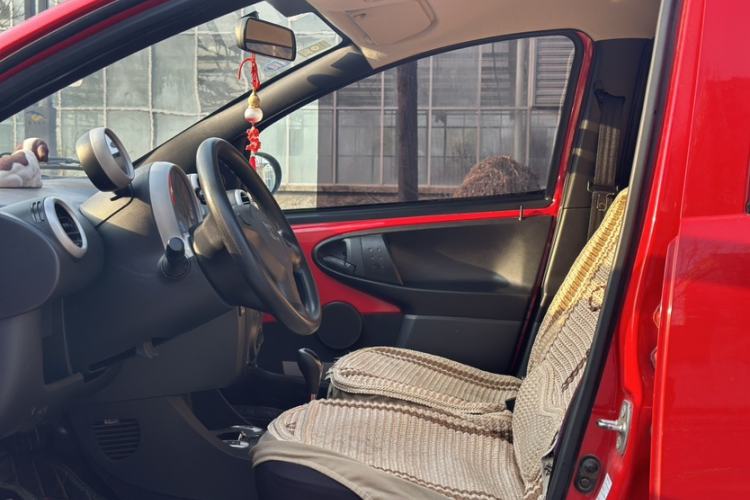 Used BYD F0 2015 1.0L AMT XuanKu Model Left Front Seat