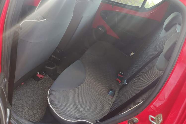 Used BYD F0 2015 1.0L AMT XuanKu Model Left Rear Seat