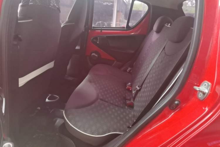 Used BYD F0 2015 1.0L AMT XuanKu Model Left Rear Seat