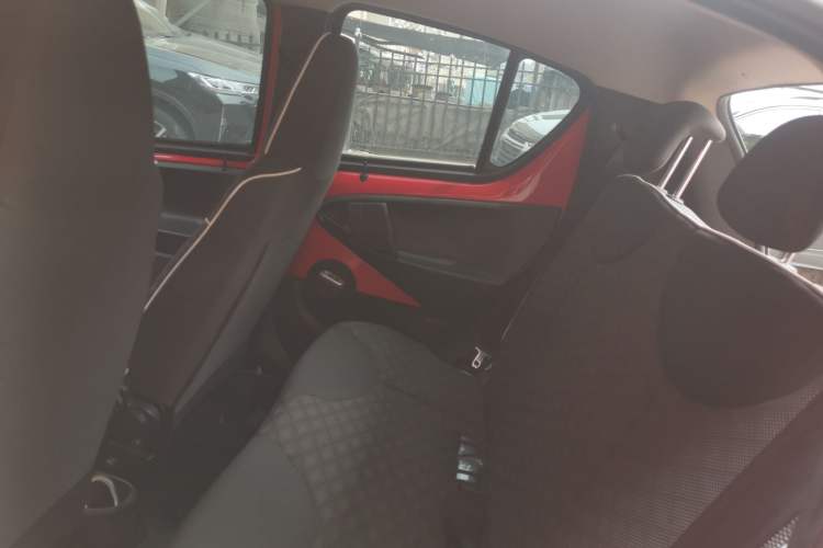 Used BYD F0 2015 1.0L AMT XuanKu Model Left Rear Seat