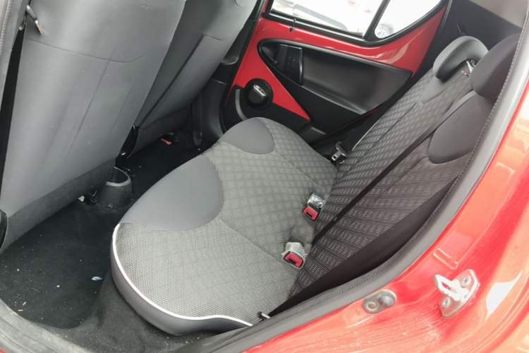 Used BYD F0 2015 1.0L AMT XuanKu Model Left Rear Seat