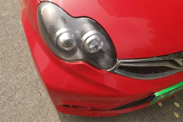 Used BYD F0 2015 1.0L AMT XuanKu Model Right Front Headlight