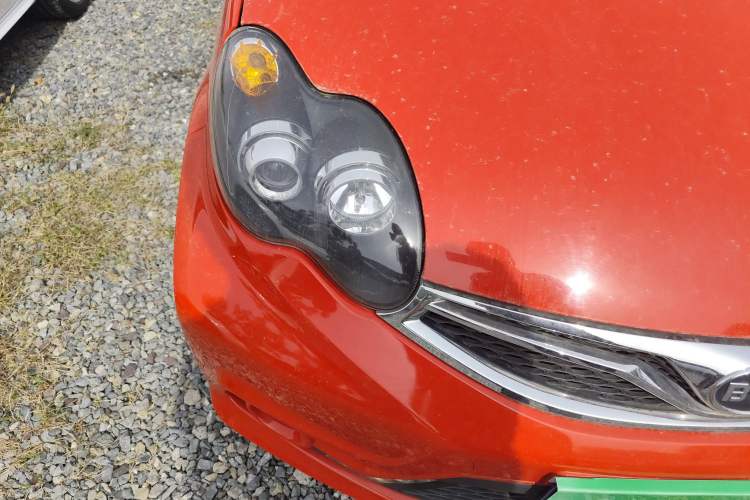 Used BYD F0 2015 1.0L AMT XuanKu Model Right Front Headlight