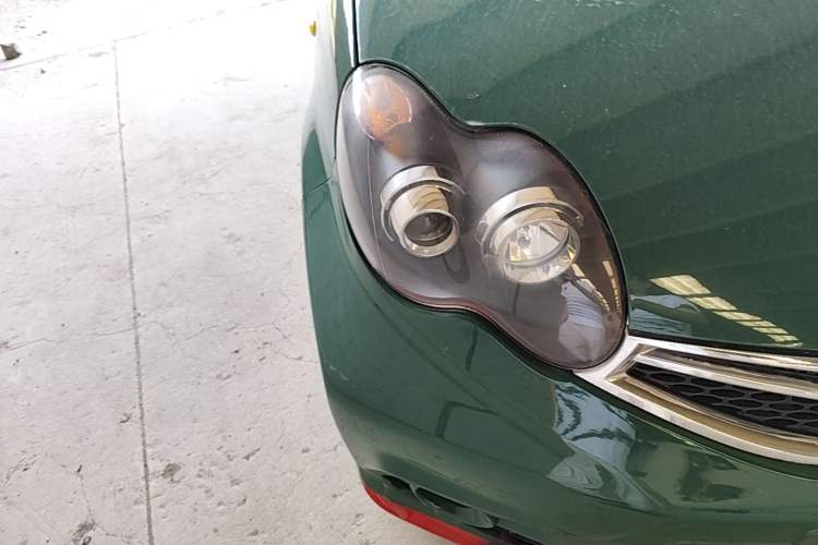 Used BYD F0 2015 1.0L AMT XuanKu Model Right Front Headlight