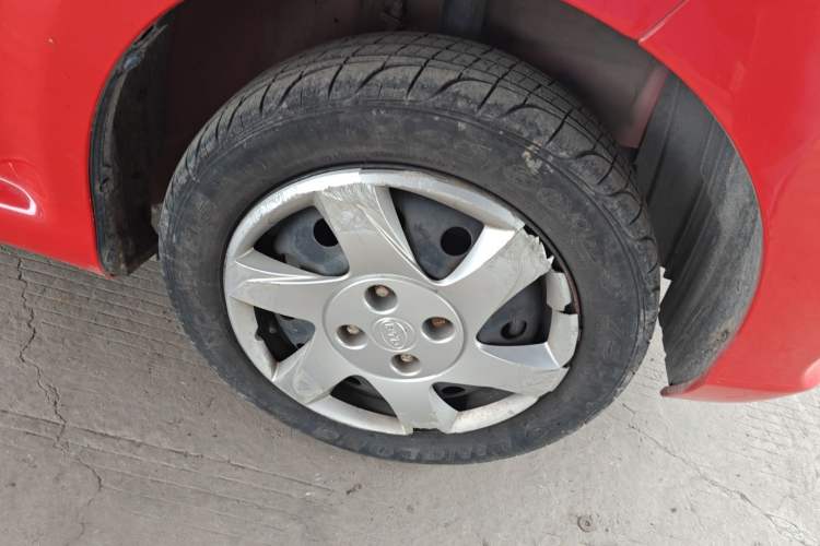 Used BYD F0 2015 1.0L AMT XuanKu Model Right Front Wheel Hub