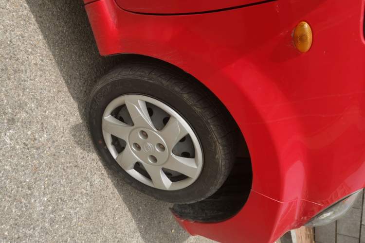 Used BYD F0 2015 1.0L AMT XuanKu Model Right Front Wheel Hub