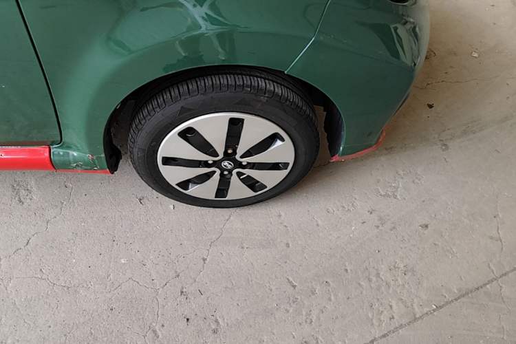Used BYD F0 2015 1.0L AMT XuanKu Model Right Front Wheel Hub