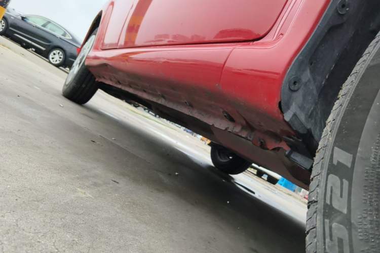 Used BYD F0 2015 1.0L AMT XuanKu Model Right Side Sill