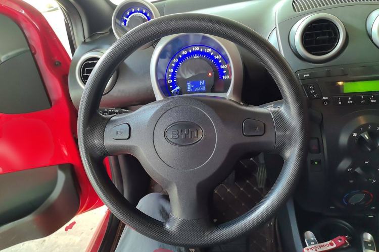 Used BYD F0 2015 1.0L AMT XuanKu Model Steering Wheel