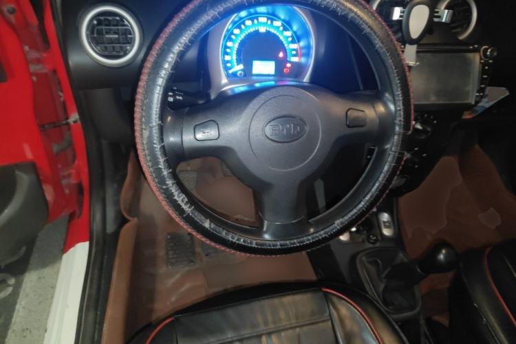 Used BYD F0 2015 1.0L AMT Joyful Cool Model Steering Wheel