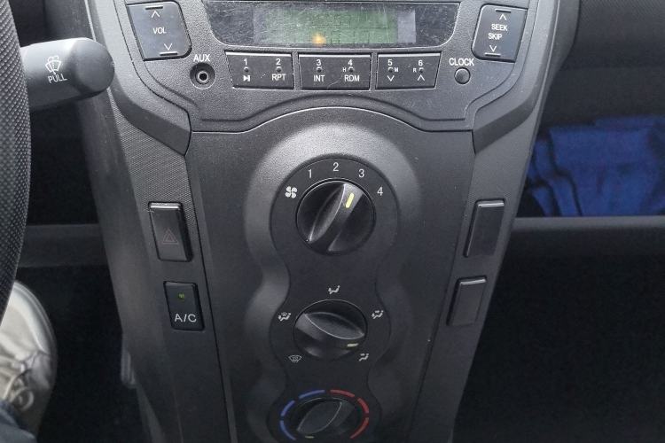 Used BYD F0 2015 1.0L Joyful Model Audio And AC Panel
