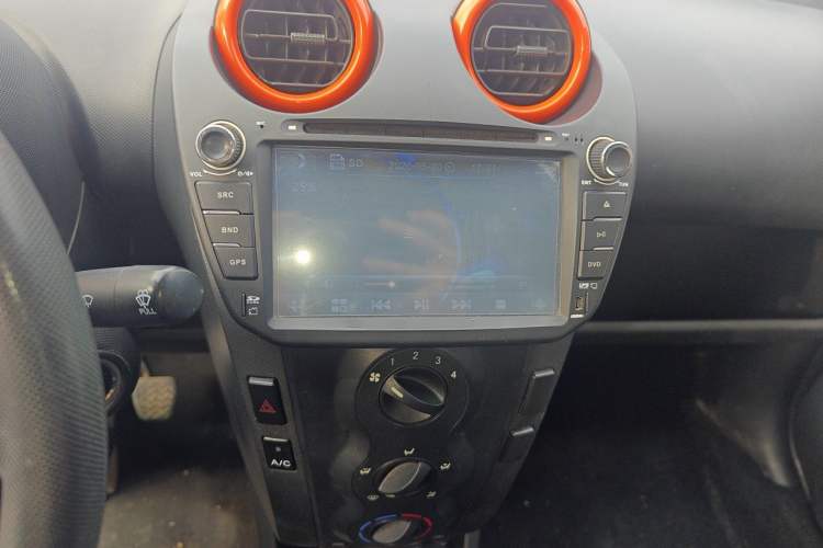 Used BYD F0 2015 1.0L XuanKu Model Audio And AC Panel