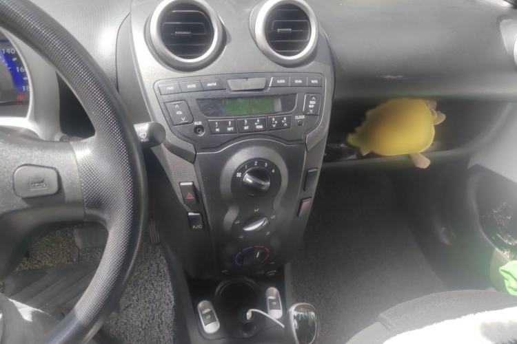 Used BYD F0 2015 1.0L AMT XuanKu Model Audio And AC Panel