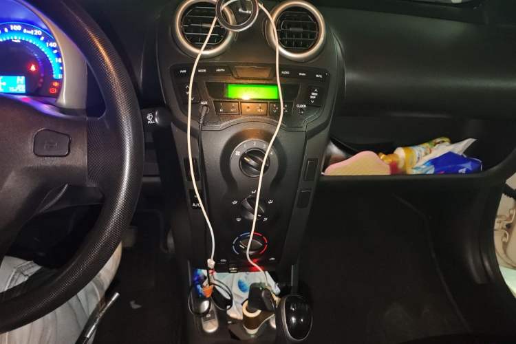 Used BYD F0 2015 1.0L AMT XuanKu Model Audio And AC Panel