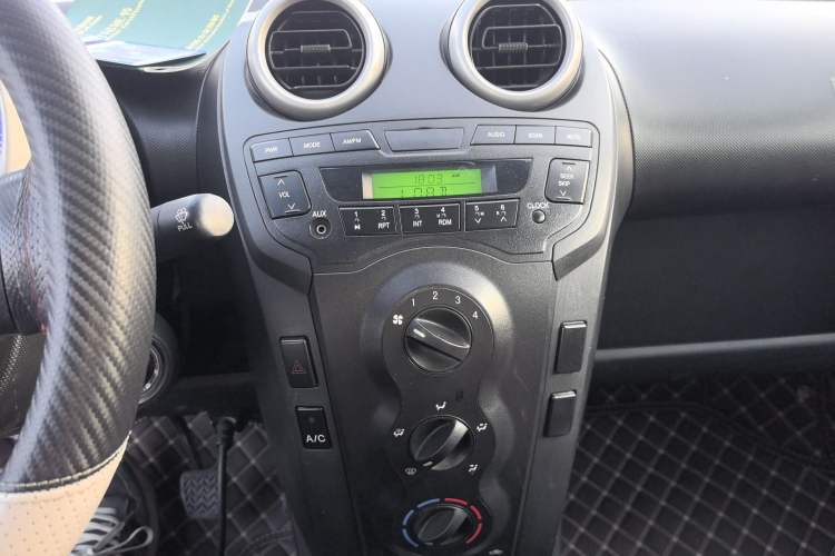 Used BYD F0 2015 1.0L XuanKu Model Audio And AC Panel