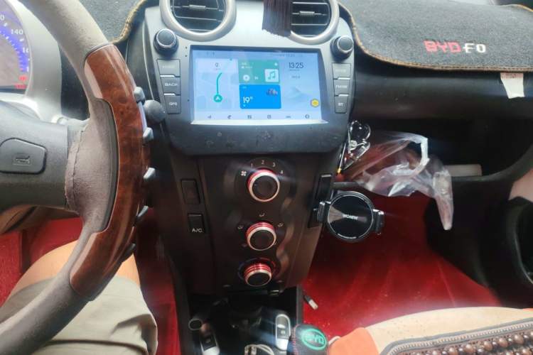 Used BYD F0 2015 1.0L AMT XuanKu Model Audio And AC Panel