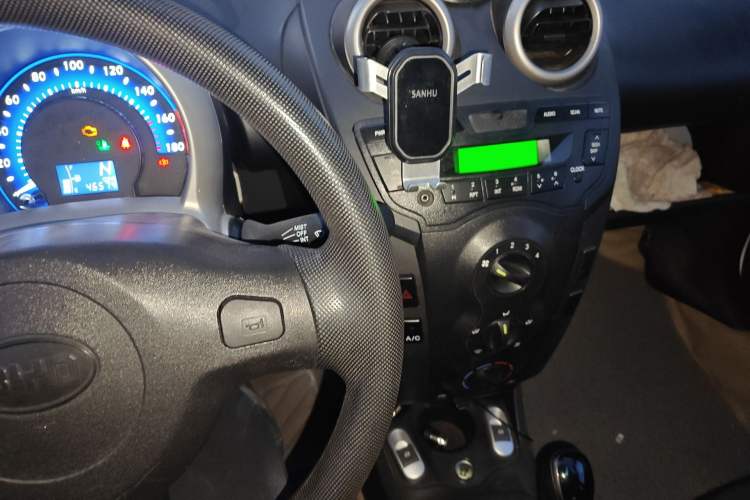 Used BYD F0 2015 1.0L AMT XuanKu Model Audio And AC Panel