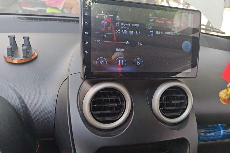 Used BYD F0 2015 1.0L AMT XuanKu Model Audio And AC Panel