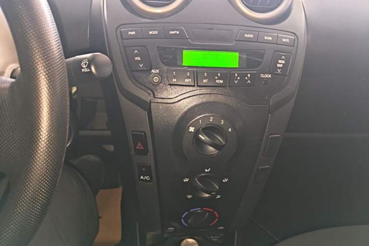 Used BYD F0 2015 1.0L AMT XuanKu Model Audio And AC Panel