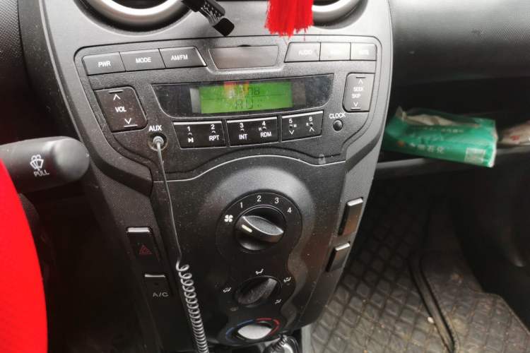 Used BYD F0 2015 1.0L AMT XuanKu Model Audio And AC Panel
