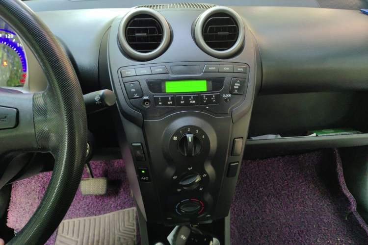 Used BYD F0 2015 1.0L AMT XuanKu Model Audio And AC Panel