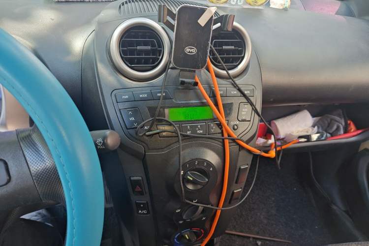 Used BYD F0 2015 1.0L AMT XuanKu Model Audio And AC Panel