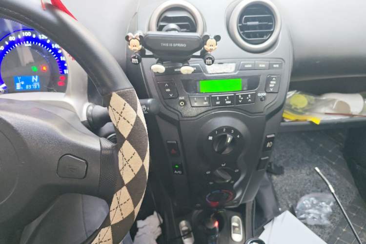 Used BYD F0 2015 1.0L AMT XuanKu Model Audio And AC Panel