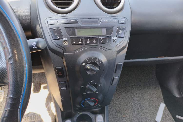 Used BYD F0 2015 1.0L XuanKu Model Audio And AC Panel