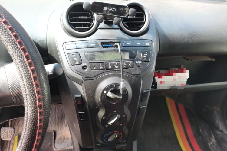 Used BYD F0 2015 1.0L XuanKu Model Audio And AC Panel