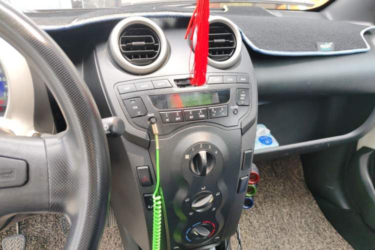 Used BYD F0 2015 1.0L XuanKu Model Audio And AC Panel
