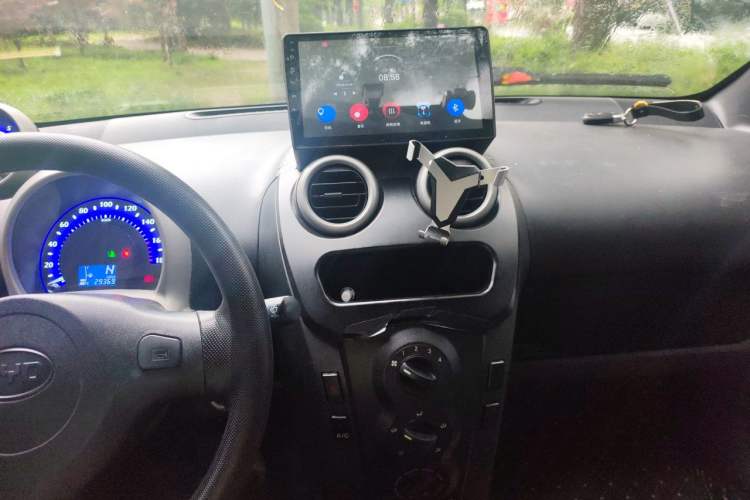 Used BYD F0 2015 1.0L AMT XuanKu Model Audio And AC Panel