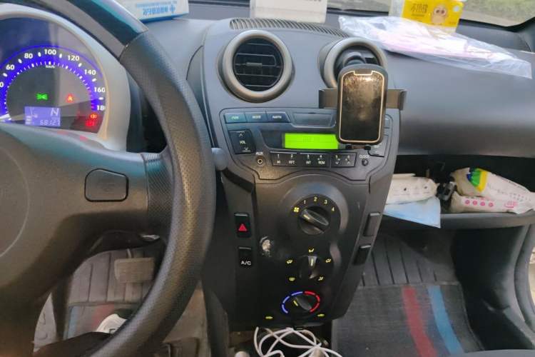 Used BYD F0 2015 1.0L AMT XuanKu Model Audio And AC Panel