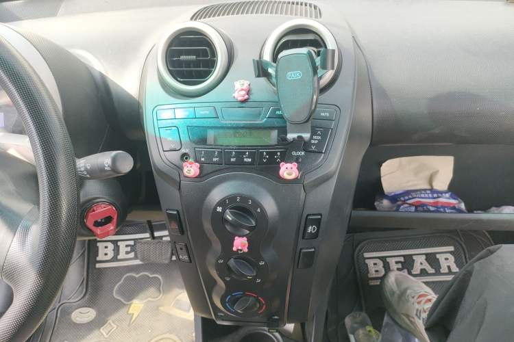 Used BYD F0 2015 1.0L AMT XuanKu Model Audio And AC Panel