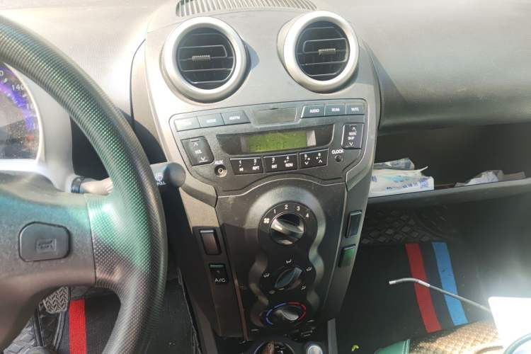 Used BYD F0 2015 1.0L Joyful Model Audio And AC Panel