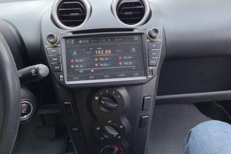 Used BYD F0 2015 1.0L AMT XuanKu Model Audio And AC Panel