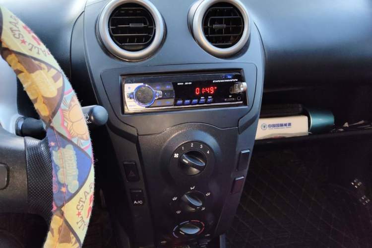 Used BYD F0 2015 1.0L AMT XuanKu Model Audio And AC Panel