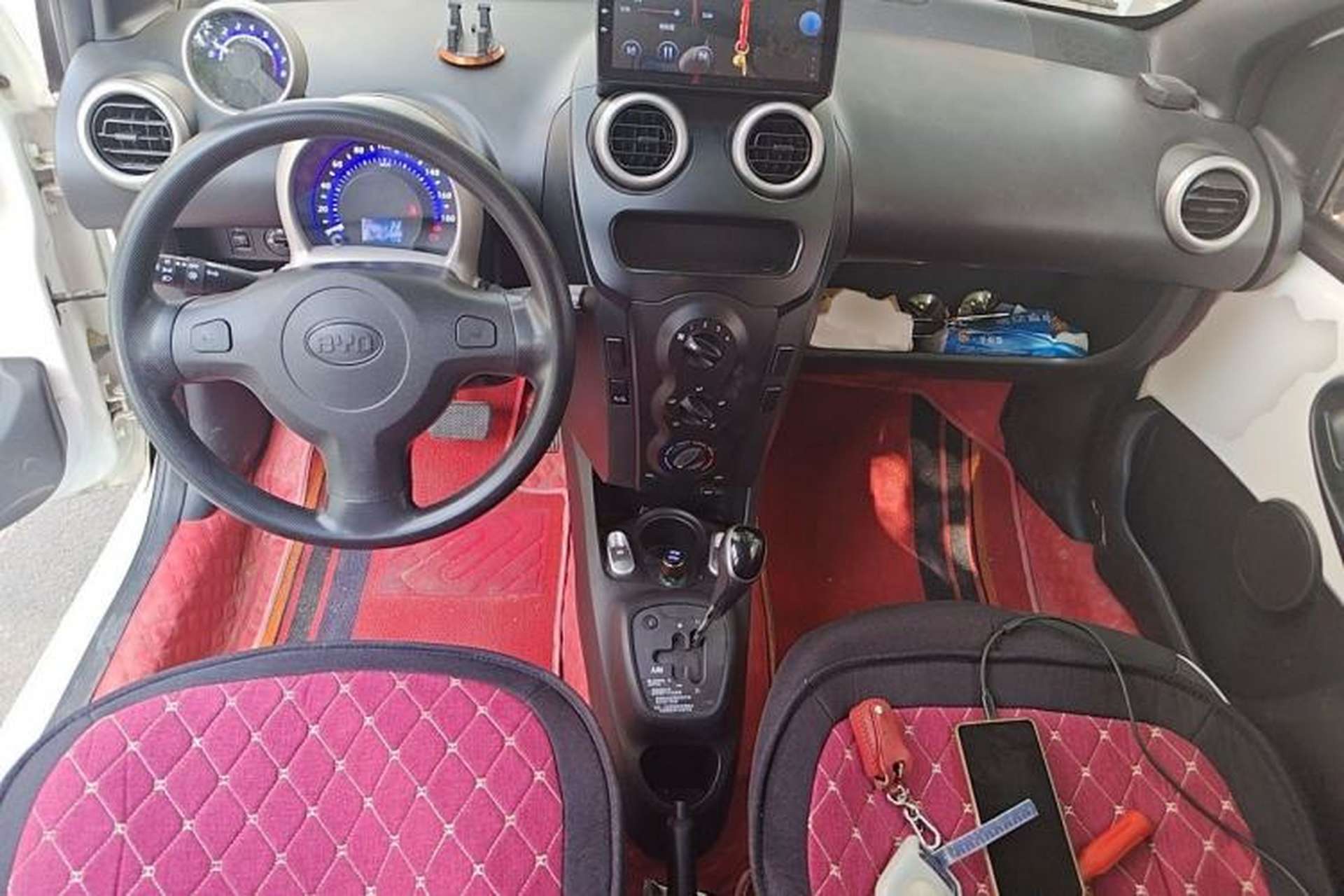 Used BYD F0 2015 1.0L AMT XuanKu Model Center Console