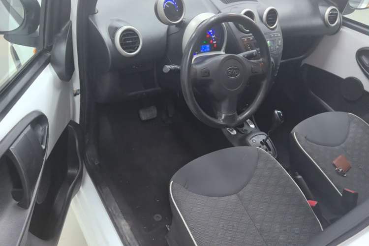 Used BYD F0 2015 1.0L AMT XuanKu Model Driver Seat