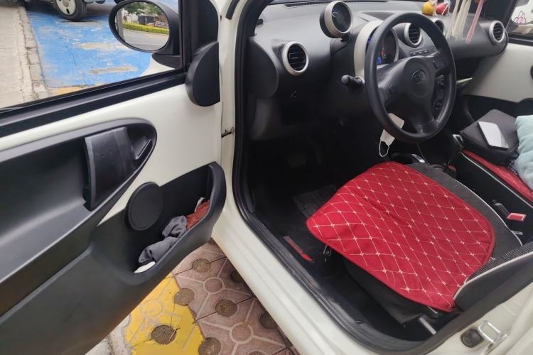 Used BYD F0 2015 1.0L AMT XuanKu Model Driver Seat