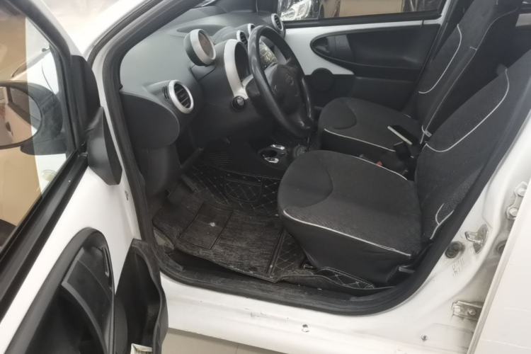 Used BYD F0 2015 1.0L AMT XuanKu Model Driver Seat
