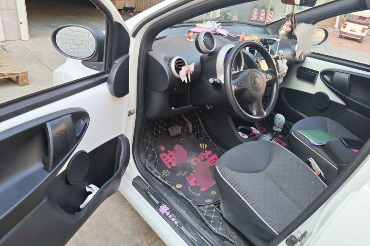 Used BYD F0 2015 1.0L AMT XuanKu Model Driver Seat